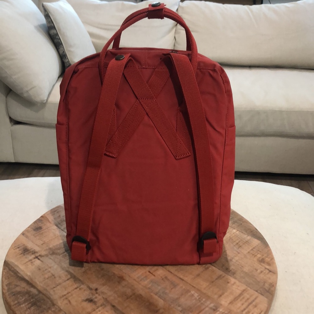Fjallraven Kanken Deep Red Backpack - Picture 4 of 6